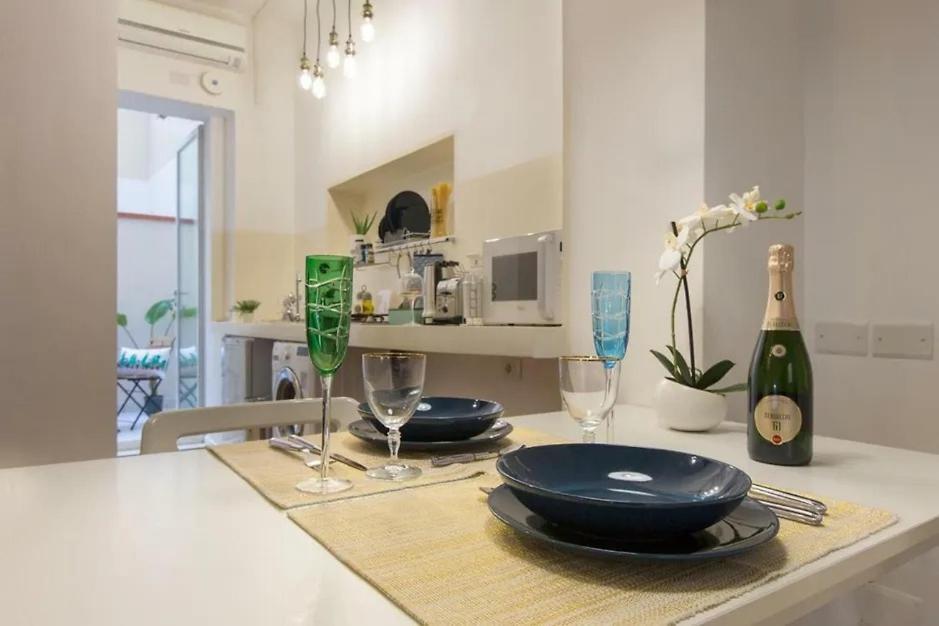 칼리아리 Piazza Martiri Flat 아파트 외부 사진
